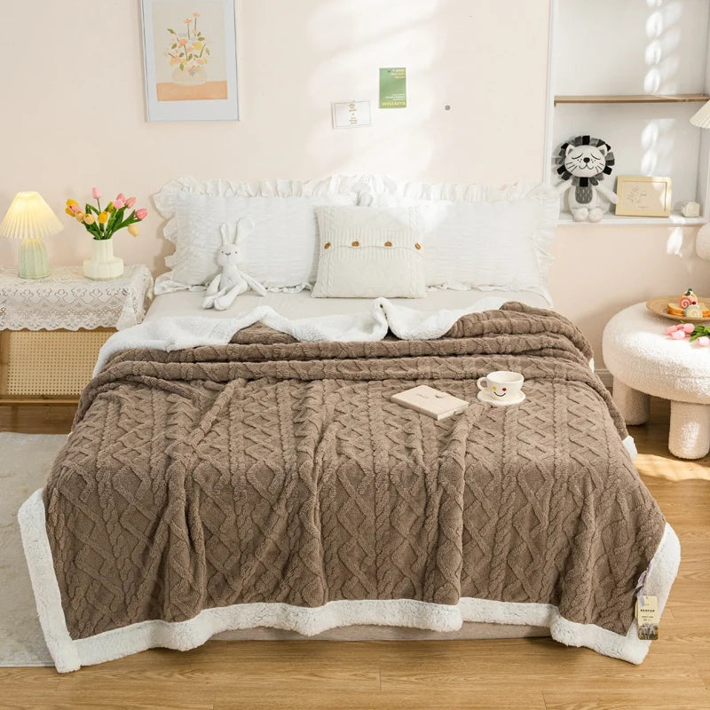 Textured Fleece Blanket with Sherpa-Style Backing