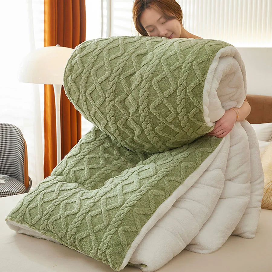 Thick Sherpa-Style Fleece Winter Blanket green
