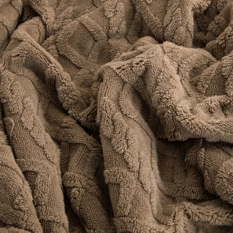 Textured Fleece Blanket with Sherpa-Style Backing
